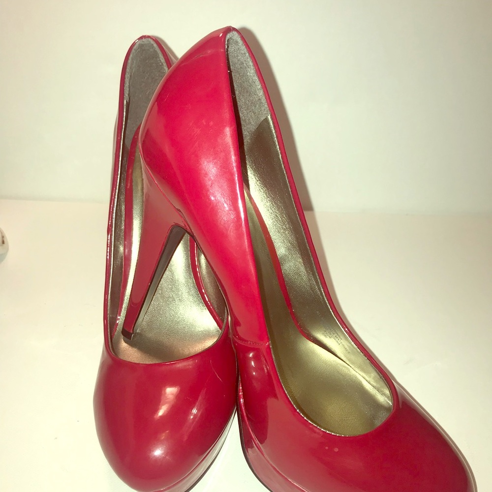 G by Guess Platform Sz 8 Red Patent Leather